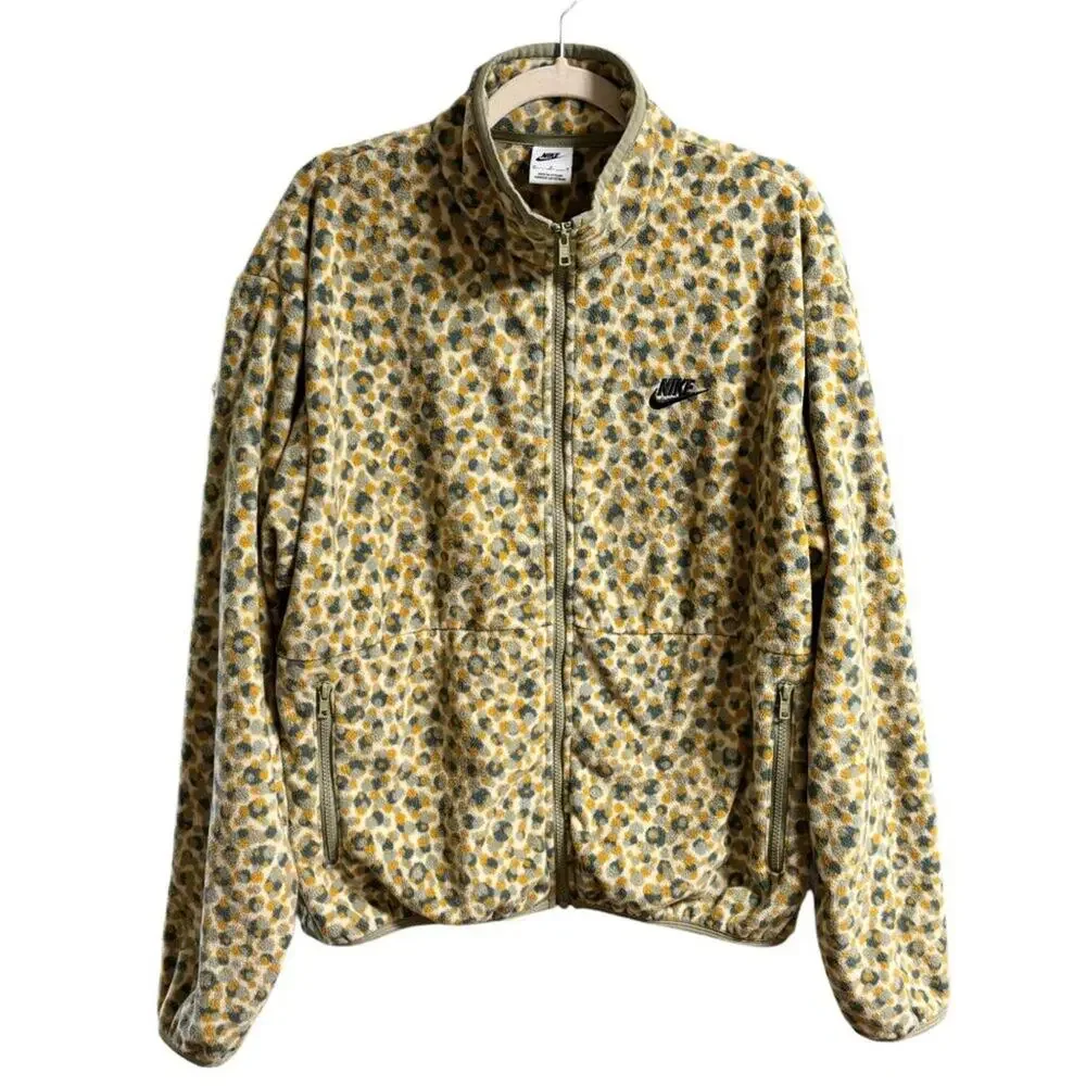 NIKE Club Fleece Full Zip Jacket in Team Gold/Neutral Olive MEN'S M